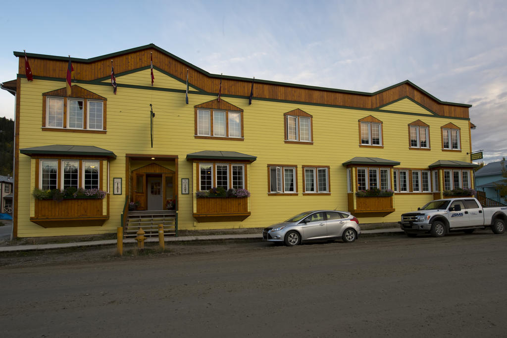 Aurora Inn Dawson City Exteriér fotografie